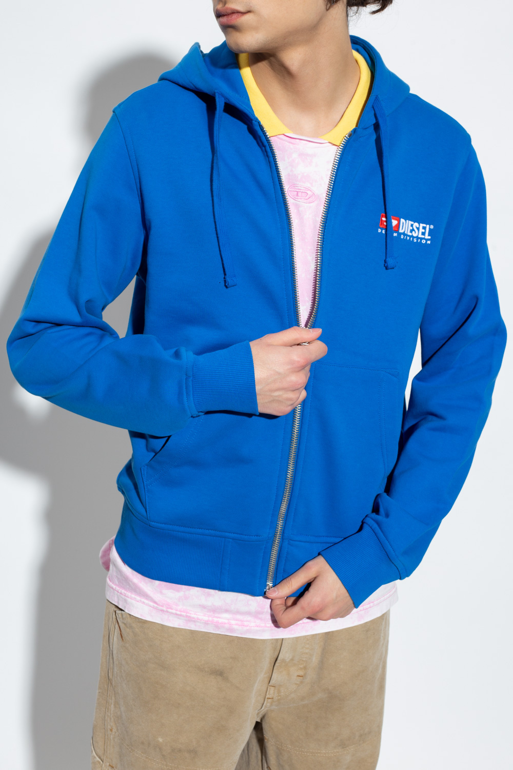 1PIU1UGUALE3 × R 113 MOVING ZIP HOODIE www.sanagustin.ac.id